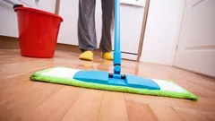 Nooit meer strepen na het dweilen: dit zijn de gouden regels