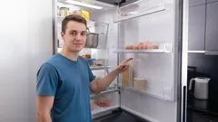 Welke producten je absoluut niet in de koelkastdeur moet bewaren en welke wel - onthoud dit